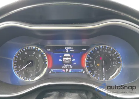 2015 Chrysler 200 C из США, поврежденный, VIN 1C3CCCCB9FN660055